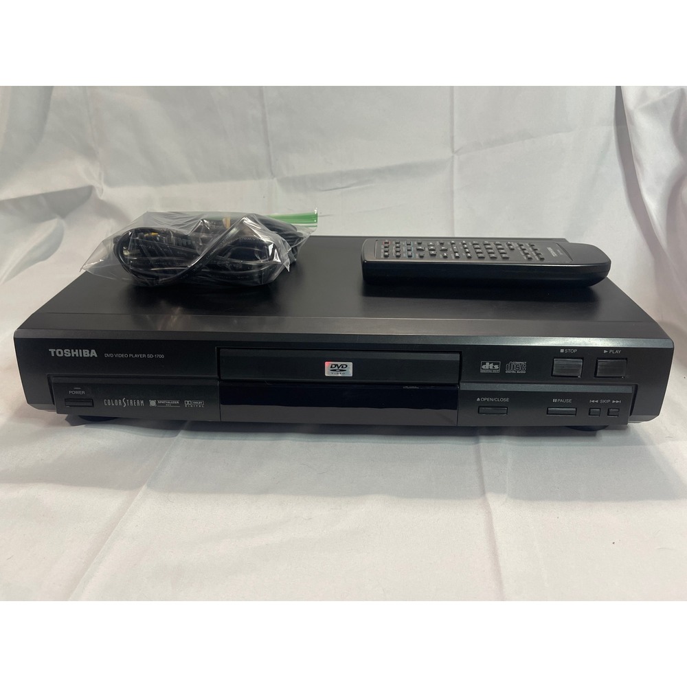 Toshiba SD-1700U DVD Video Player ColorStream Black with Remote and Cables